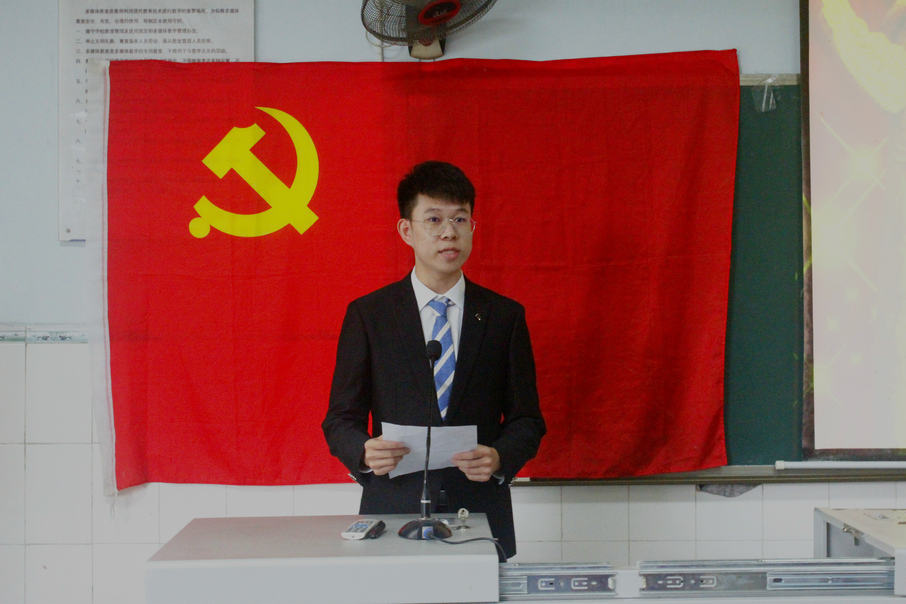 学员代表万九鳞发言.jpg